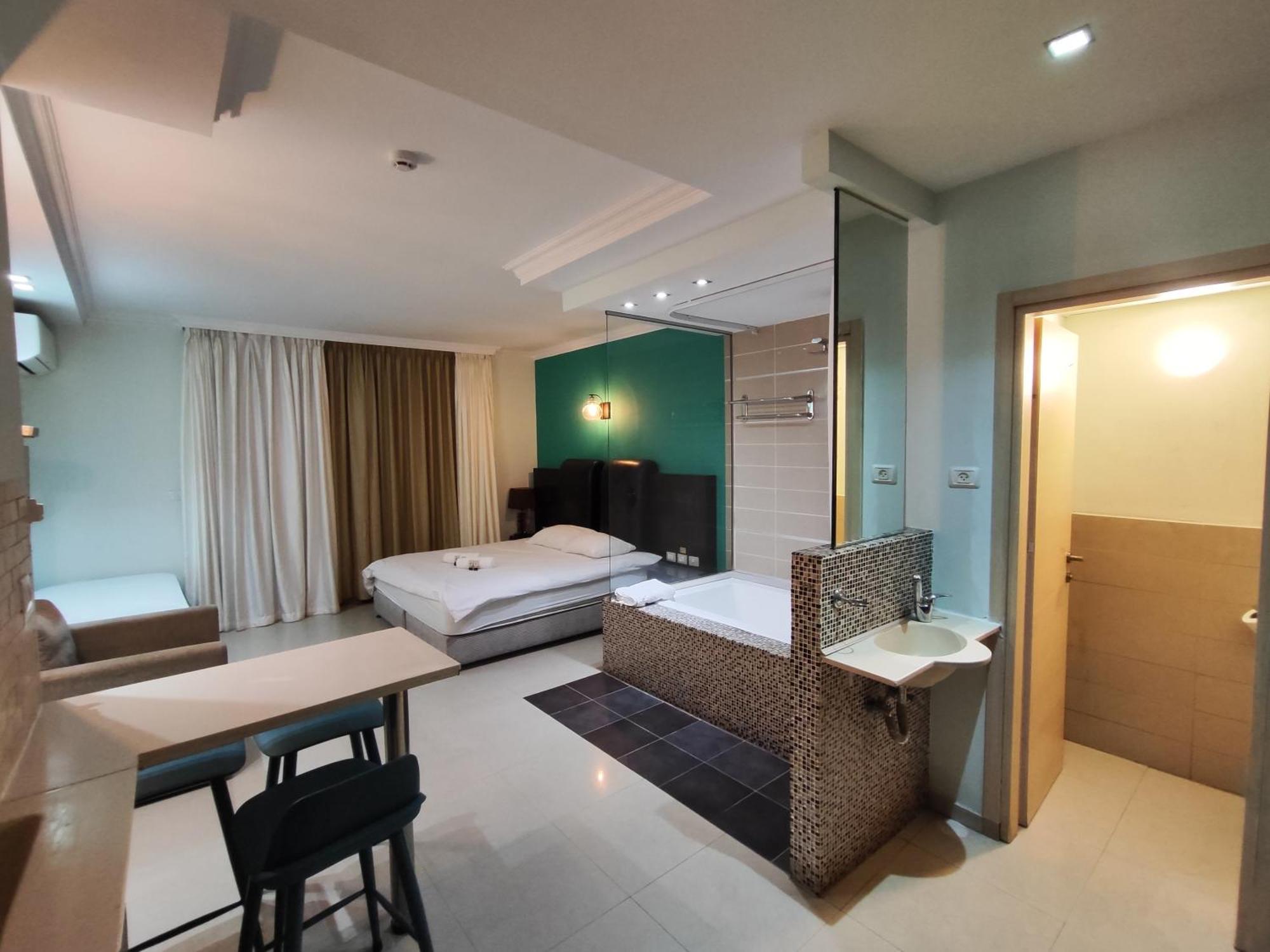 תל אביב Marina Beach Hotel מראה חיצוני תמונה